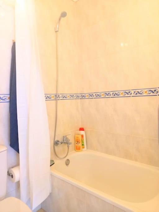 Habitacion Privada Dorive Con Bano Privado San Andrés Kültér fotó
